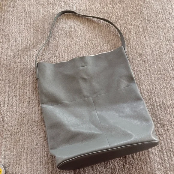 OAK + FORT The City Tote Bag in Sage - Picture 2 of 11